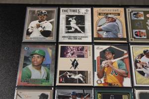 lot 75 image: Reggie Jackson Baseball Card Lot  20 Different Cards