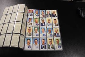 lot 87 image: Vintage 1920s & 1930s Players Cigarettes Cricket Trading Card Lot  100 Cards