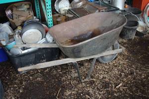 lot 1118 image: Vintage Wheelbarrow