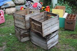 lot 962 image: Lot of (4) Wooden Crates