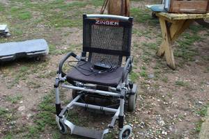lot 964 image: Zinger Chair Electric Wheelchair