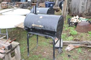 lot 1006 image: Professional Char Griller with Cart