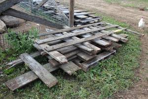 lot 1162 image: Lot of (5) Rough-Sawn Wood Fence Panels
