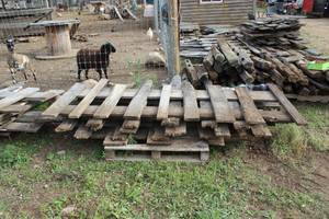 lot 1167 image: Lot of (5) Rough-Sawn Wood Fence Panels