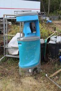 lot 1177 image: Plastic Wash Station