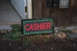 lot 1986 image: Cashier Light