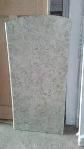 lot 9 image: Countertop.