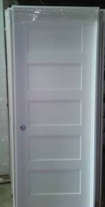 lot 21 image: Bayer, Interior Door. 32  Prehung