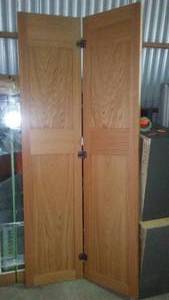 lot 34 image: Bayer Bi-Fold Door Oak.