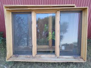 lot 102 image: Wood Windows (2).