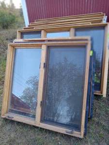lot 105 image: Wood Windows (12).
