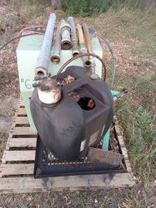 lot 110 image: Sullair Contaminant Removal Systems.