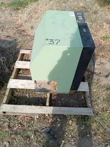 lot 111 image: Sullair Contaminant Removal Systems.