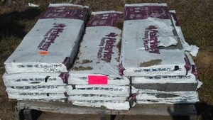 lot 184 image: Malarkey Roofing Products with Scotchgard (14 Bundles).
