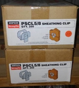 lot 288 image: Simpson PSCL 58 Sheathing Clamps roofing (250 in box). Quantity - 2 boxes.