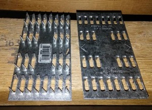 lot 275 image: Simpson MP24 Mending Plate (100 per box).