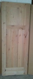 lot 428 image: Heritage Knotty Alder Interior Door.