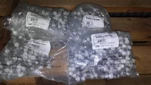 lot 452 image: Screws (4).