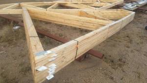lot 305 image: Rafters.