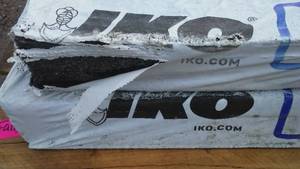 lot 320 image: IKO Hip & Ridge Shingles. 4 bundles.