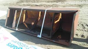lot 326 image: Big Snow Bucket and a pair of Forks.