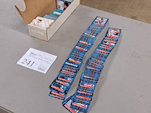 Lot of (1 Box) 1988 Donruss Baseball Collectors Cards