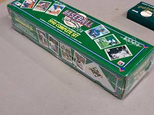 Lot of (1 Complete Set) 1990 Upper Deck Baseball 3D Collectors Cards