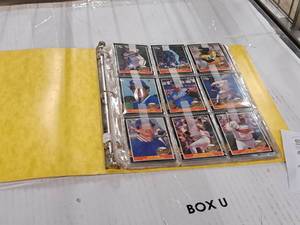 Lot of (1 Album) 1985 Donruss Baseball Collectors Cards