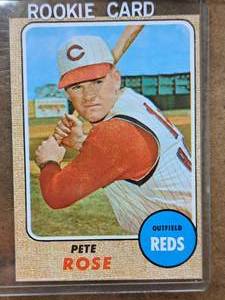 1968 Pete Rose Reds Outfield Topps Baseball Rookie Card Collectors Card (in a sleeve)