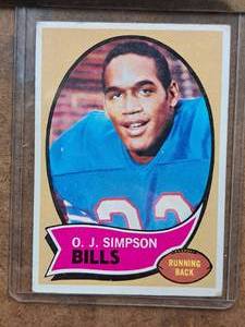 1970 O.J. Simpson #32 Bills RB Topps Football Collectors Card (in a sleeve)