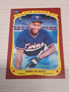 1986 Kirby Puckett Twins Outfield Fleer Baseball Collectors Card