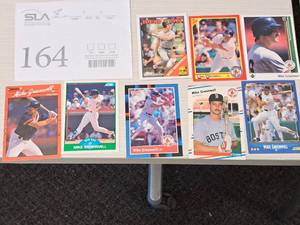 Lot of (8) Mike Greenwell Red Sox Outfield Baseball Collectors Cards