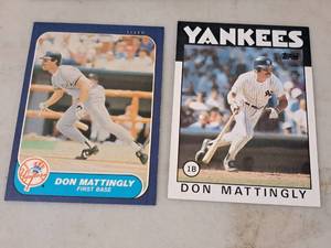 Lot of (2) Don Mattingly Yankees 1B Baseball Collectors Cards
