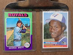 Lot of (2) Topps, Donruss Baseball Collectors Cards (in a sleeve)