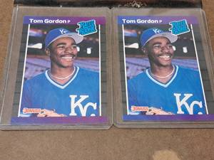 Lot of (2) 1989 Tom Gordon Royals Pitcher Donruss Baseball Rated Rookie Collectors Cards (in a sleeve)