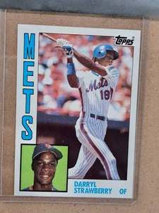 1384 Darryl Strawberry #18 Mets Outfield Topps Baseball Collectors Card (in a sleeve)
