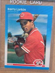 1987 Barry Larkin Reds Shortstop Fleer Baseball Rookie Card Collectors Card (in a sleeve)