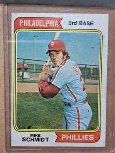 1974 Mike Schmidt Phillies 3rd Base Topps Baseball Collectors Card (in a sleeve)
