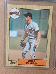 1987 Will Clark Giants 1B Topps Baseball Collectors Card (in a sleeve)