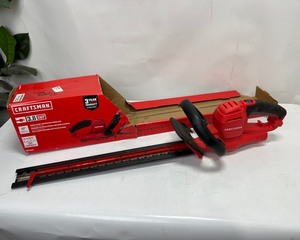 lot 174 image: Craftsman Corded Hedge Trimmer with Power Saw