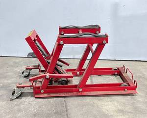lot 189 image: Hydraulic Lift