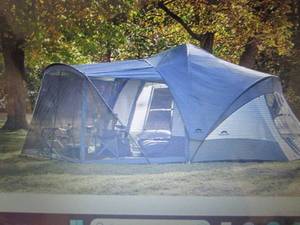 19x17 9-Person Tent with Screen Roo...