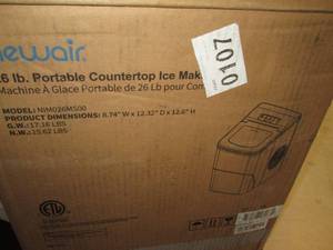 NewAir Portable Ice Maker -open box...
