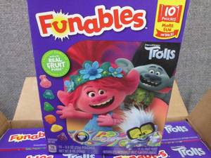 8- 10 pk Boxes Funables Trolls Frui...