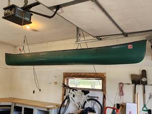lot 129 image: 1999 Old Town 17 ft Fiberglass Canoe with Oars