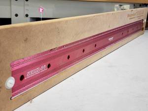lot 27 image: Woodworking Woodpeckers 36 SERV-36 Precision Straight Edge Rule