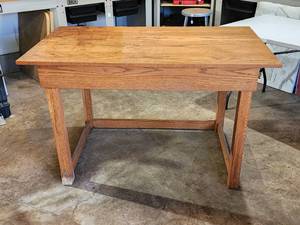 lot 100 image: Wooden Work Bench  Station