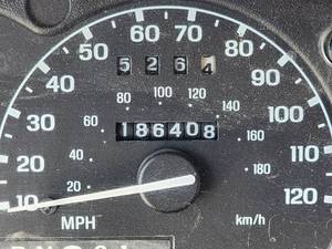lot 1 image: 2001 Ford Explorer XLT