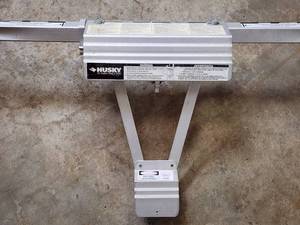 lot 137 image: Ladder Extension Stabilizer