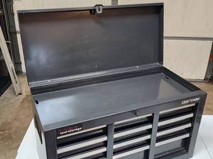 lot 121 image: Craftsman Bench Top Toolbox